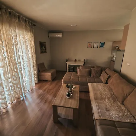 Dizdari Apartments 2 - City Center * Tirana