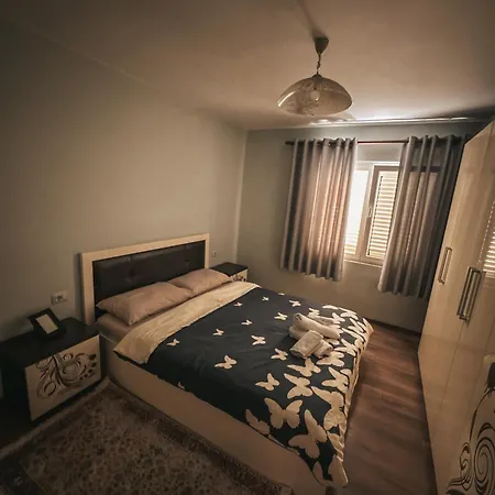 Dizdari Apartments 2 - City Center Apartment *